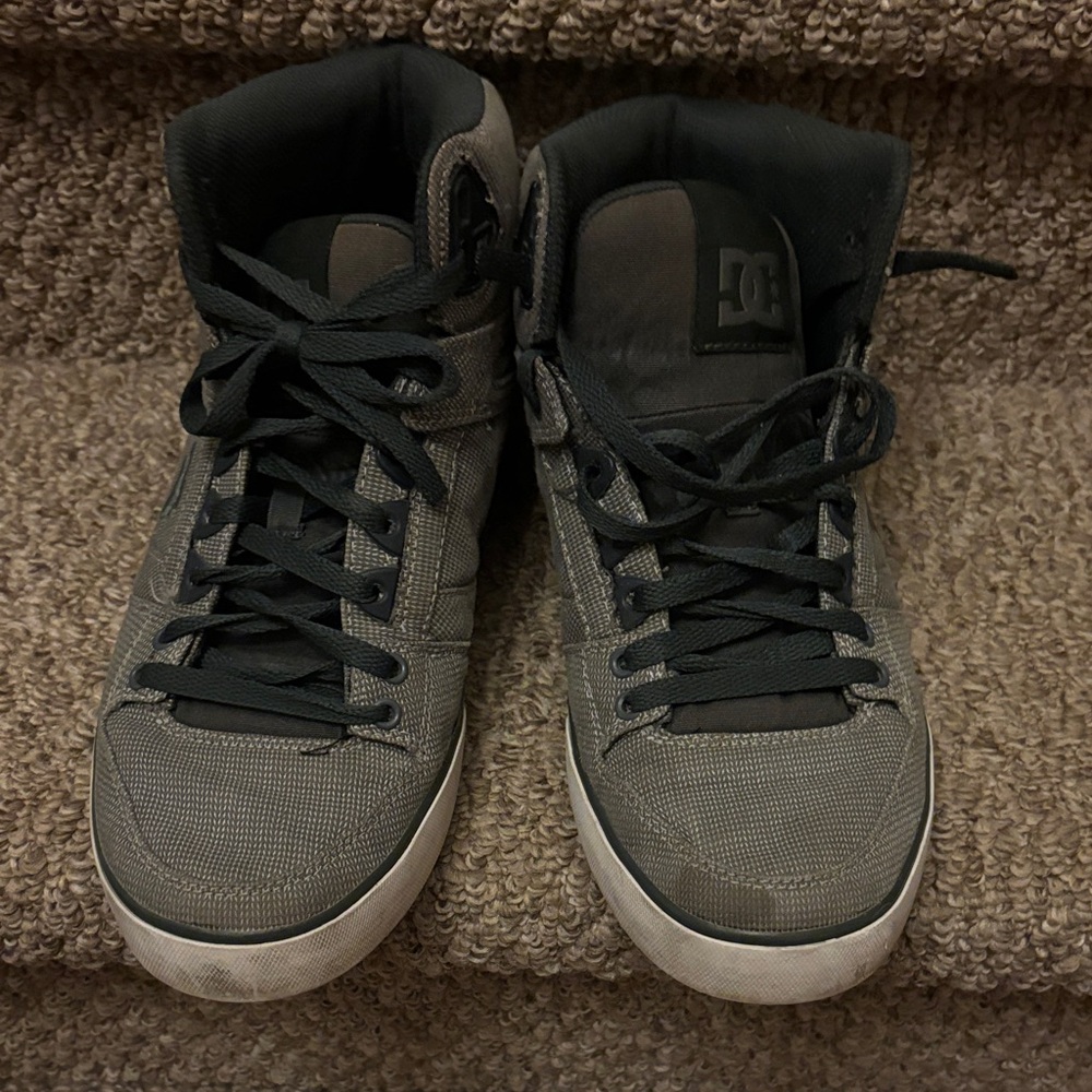 DC Men's Charcoal and Black Sneakers Size 10